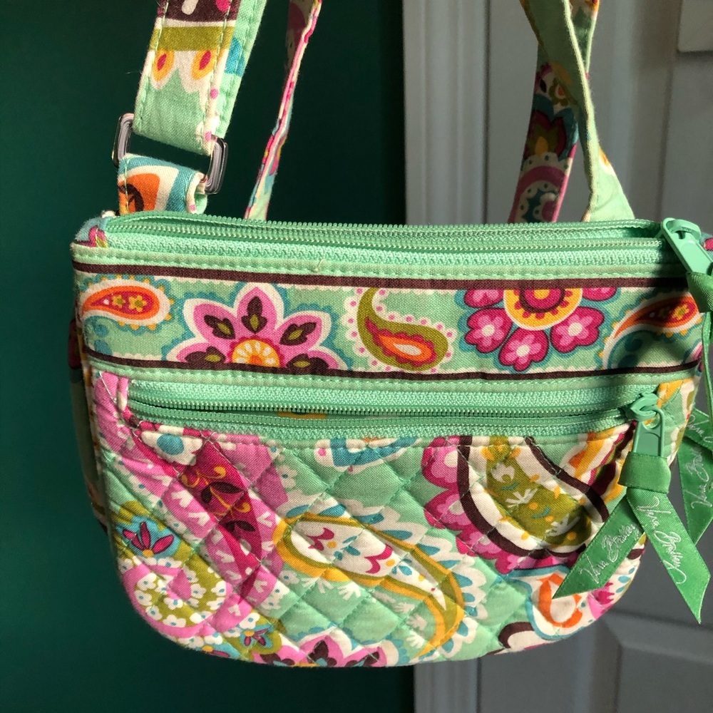 Vera Bradley tutti-frutti Crossbody - Picture 3 of 5